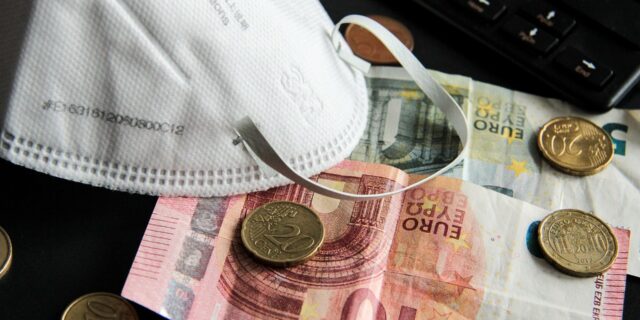 Berňáky postupují při vyřizování žádostí o proticovidový bonus protizákonně