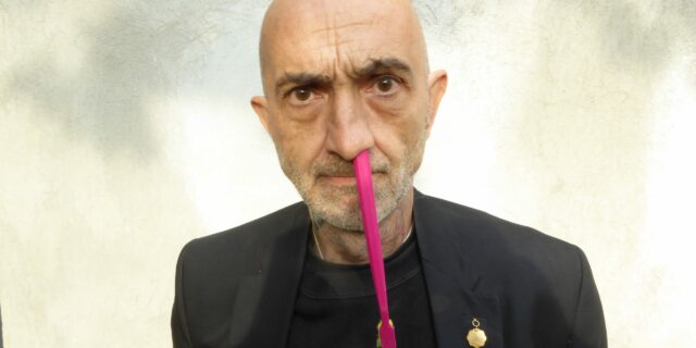 JXD: Jak slyším všeobecné dobro, sahám po revolveru