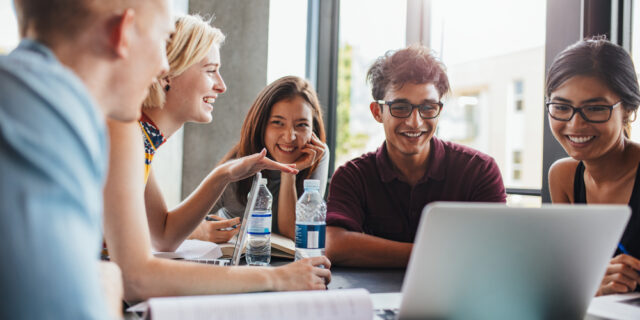 Soukromé nebo veřejné vysoké školy? Evropský trend hovoří ve prospěch soukromého vzdělávání