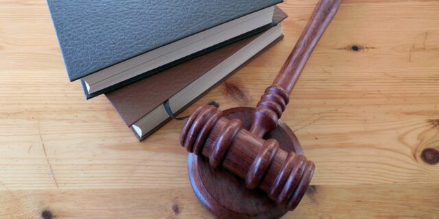 Flexinovela zákoníku práce: Možnost výpovědi bez udání důvodu rozděluje odbornou veřejnost