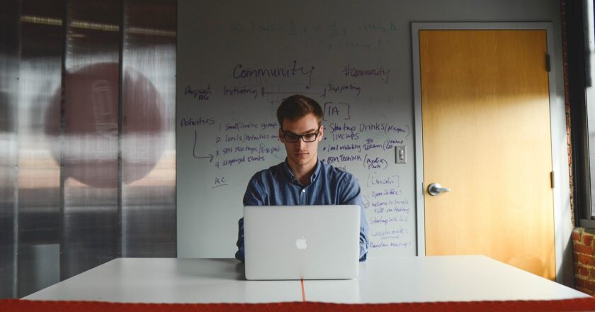 Řešení pro generativní umělou inteligenci od společnosti Dell Technologies urychlují podnikovou transformaci 