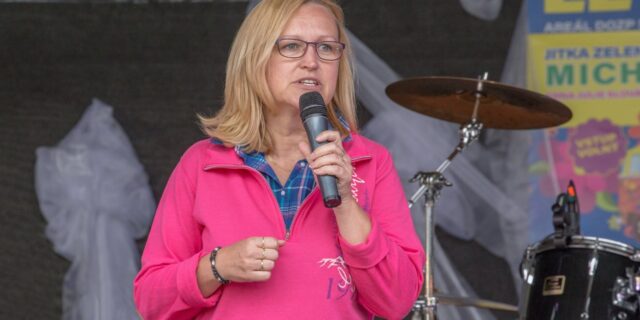 Těším se na dobu, kdy bude zase normální podat si ruku, obejmout se