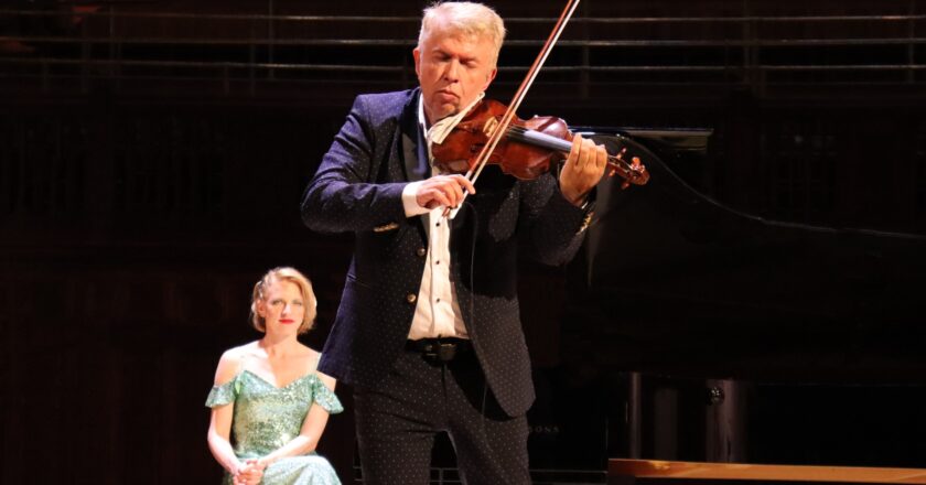 Podcast s Jaroslavem Svěceným- Podnikatelem z úleku aneb celý život jsem byl kreativní, a díky tomu jsem přežil