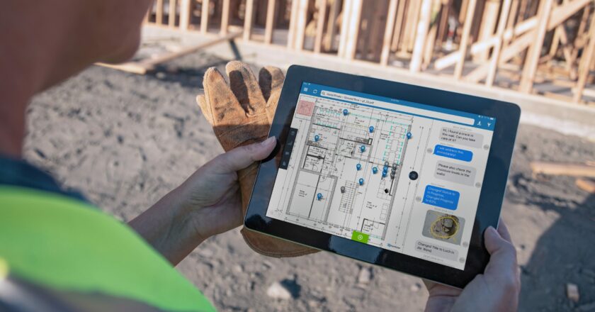 Krize jako příležitost pro stavebnictví? Sedm technologických trendů, které se letos vyplatí sledovat