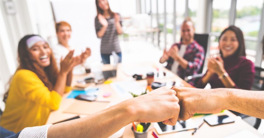 Polovině zaměstnanců se zvýšila mzda, i proto mezi nimi vládne spokojenost