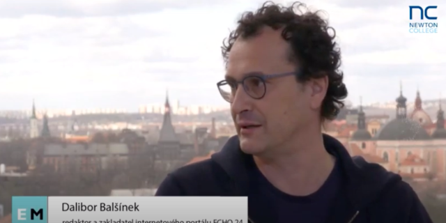 Balšínek: Babiš demonstranty v ulicích nechce. Ředitel ČT přesto nejspíš padne