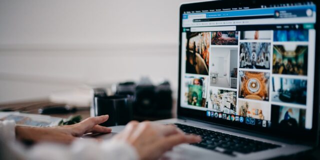 Zastaralý software má devadesát čtyři webových stránek. Čísla jsou alarmující