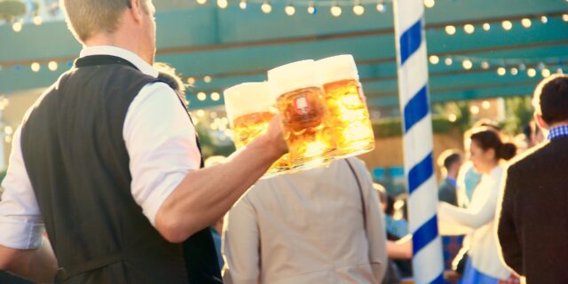 Poradna: Letní brigády a daně