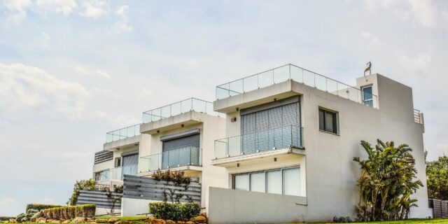 Pandemie covid-19 změnila poptávku po nemovitostech – realitní prázdniny se už druhý rok vůbec neplánují