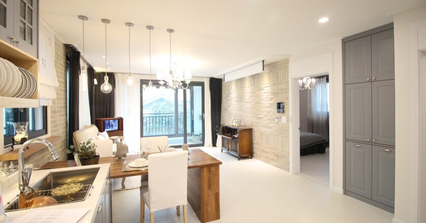 Zájem o vlastní bydlení roste, brzdí ho nedostatek financí i předražené byty