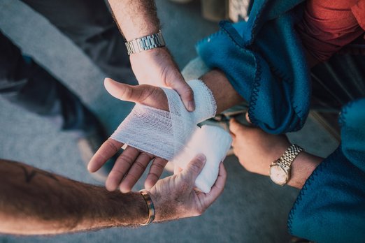 Letošní dovolené mohou přinést hygienická a bezpečnostní rizika na pracovištích