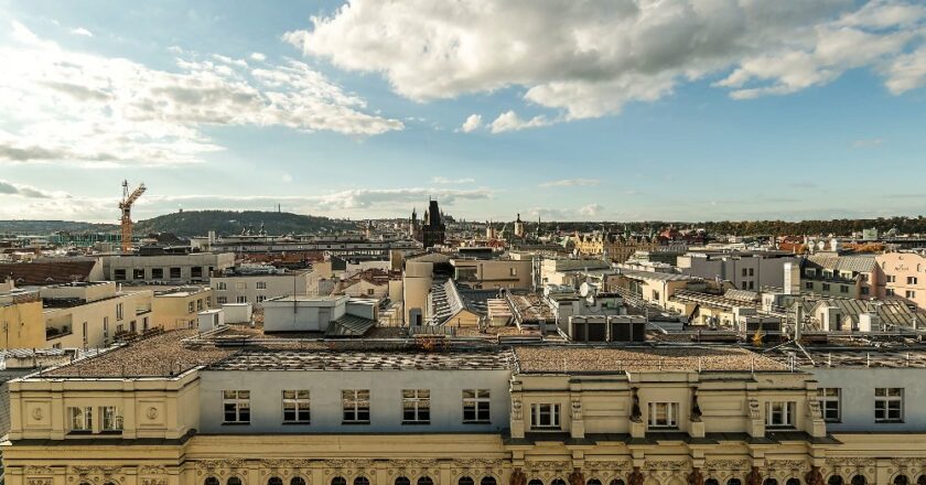 Nový byt ve starém domě? Když se podaří rekonstrukce, ohromí moderním komfortem