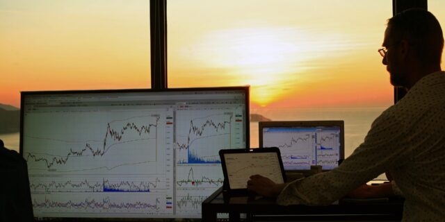 Mareš: Morgan Stanley doporučuje akcie ERSTE