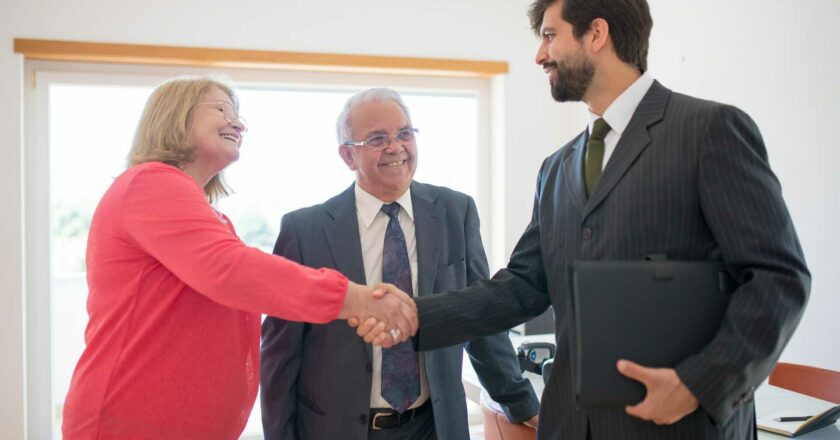 Toužíte po kariéře realitního makléře? Víme, na co se připravit