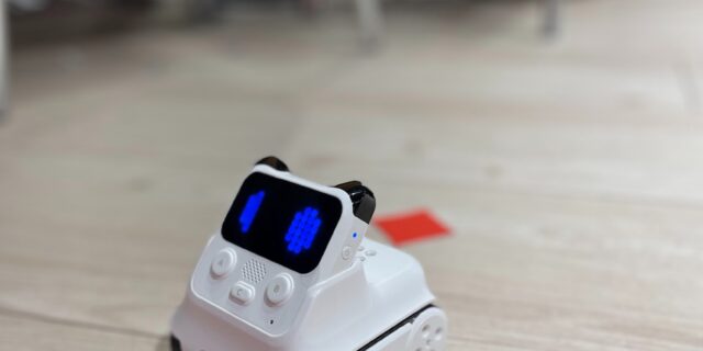 Zájem o kurzy programování makeITtoday loni vzrostl o třicet procent. Rok 2022 bude ve znamení robotů