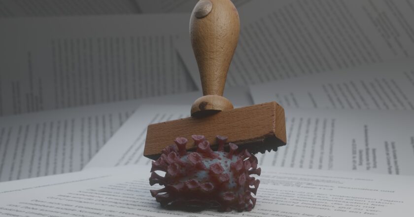 ÚOOÚ kritizuje novelu pandemického zákona