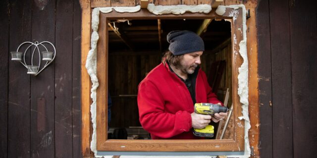 Vlastní prací ušetříte při rekonstrukci i stovky tisíc. Nový pořad Do montérek! Ukazuje jak