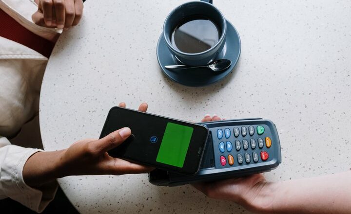 Až čtyři z pěti bank migrují svůj mainframe do cloudu nebo to plánují, zjistil nový průzkum Accenture