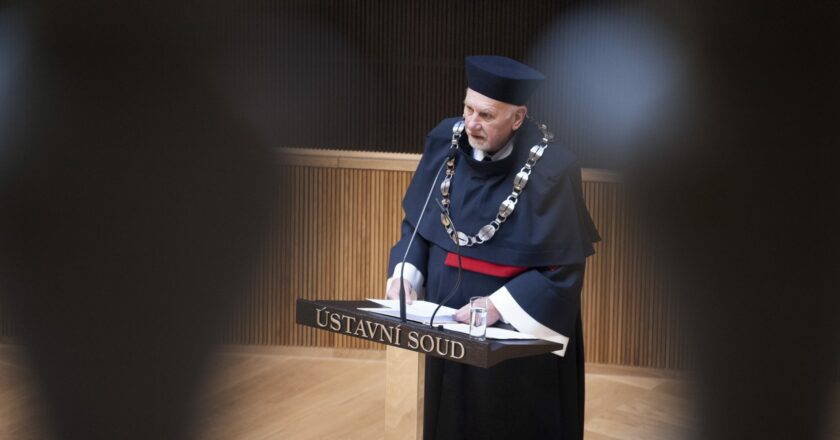 JUDr. Pavel Rychetský: Žijeme ve složité době, řadu problémů se již nedaří řešit pouhým dialogem napříč společností