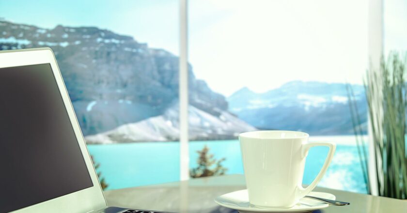 Každý pátý pracující musí dovolenou přizpůsobit inflaci nebo nedostatku lidí