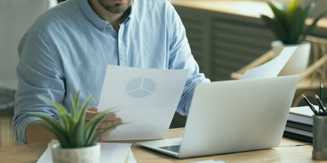 ČNB bude pokračovat v pozvolném snižování sazeb, nic na tom nezmění ani prosincový příchod Jakuba Seidlera