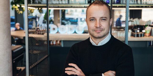 Komunikaci DODO Group nově zastřeší Adam Rapák. Přichází z McDonald’s