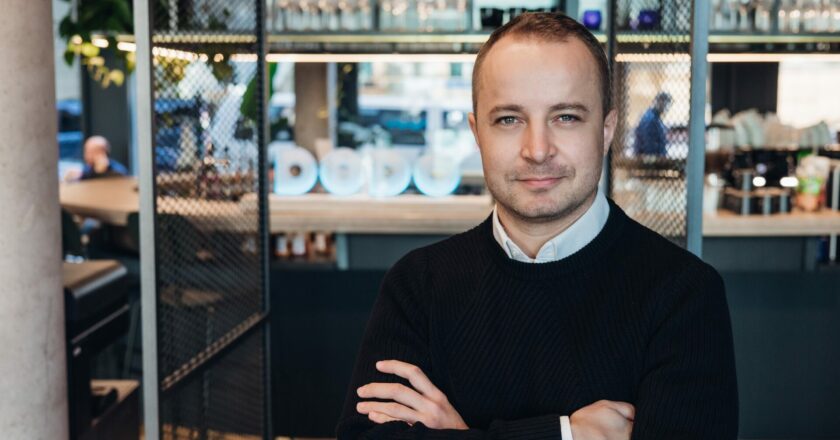 Komunikaci DODO Group nově zastřeší Adam Rapák. Přichází z McDonald’s