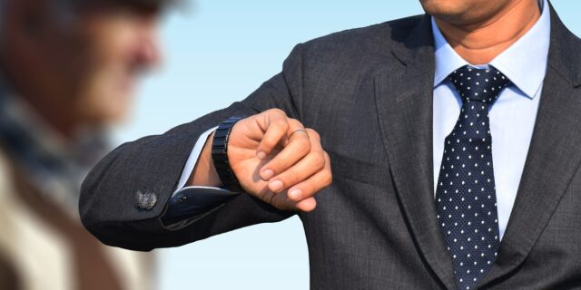 Zaměstnanci nepodporují pozdější odchod do penze ani zvýšení daní nebo snížení důchodů