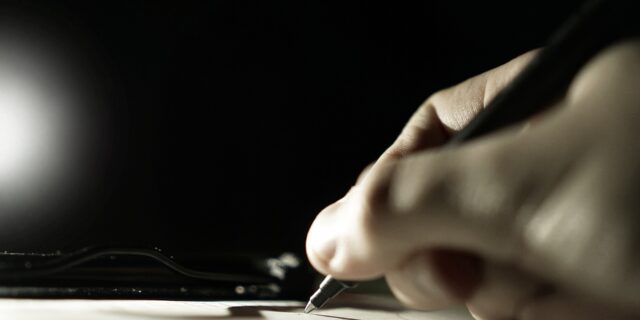 Sberbank CZ podepsala smlouvu o prodeji úvěrového portfolia s Českou spořitelnou