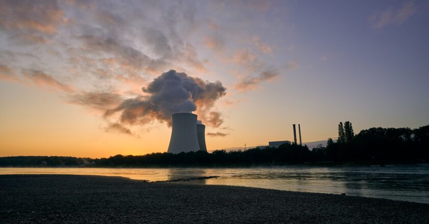 Recenze návrhu zákona o řízeních souvisejících s hlubinným úložištěm radioaktivního odpadu