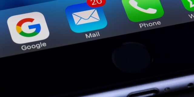 E-maily otevírají roboti. Marketérům vytváří dojem, že je zpráva přečtená