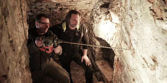 Xavier Baumaxa ukázal v pořadu „Akce: Rekonstrukce!“, že umí vzít za práci