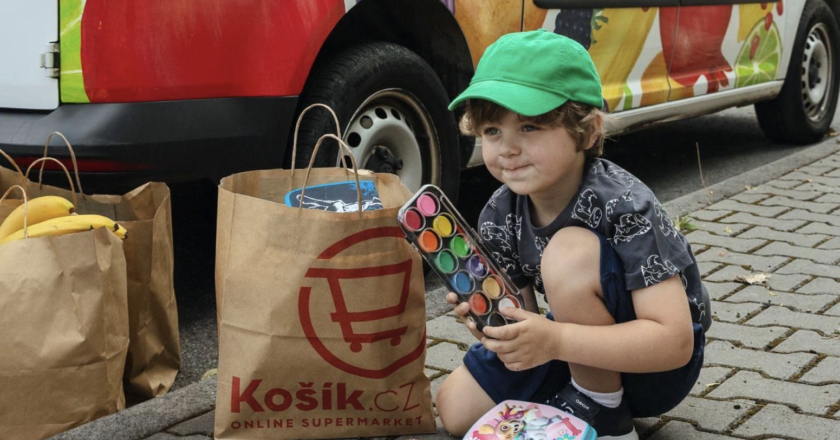 Češi nákupy do školy nemají rádi. Letos se navíc bojí cen utržených ze řetězu, 64 % tuší, že překročí rozpočet