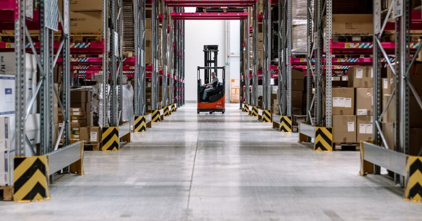 E-shopy čeká logistická špička, třetina vidí řešení ve fulfillmentu 