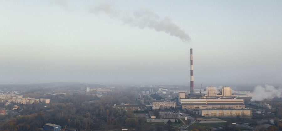 Schmarcz: Válka s uhlíkem, nebo s Ruskem? Na dvou frontách Evropa bojovat nedokáže a hrozí jí, že prohraje vše
