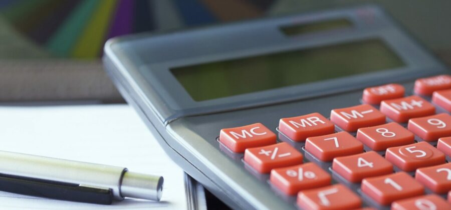 Opravné a dodatečné daňové přiznání 2025: Jak opravit chyby bez pokuty?