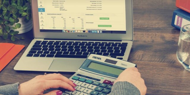 Posledních pár dní zbývá na podání daňového přiznání. Poté hrozí pokuty