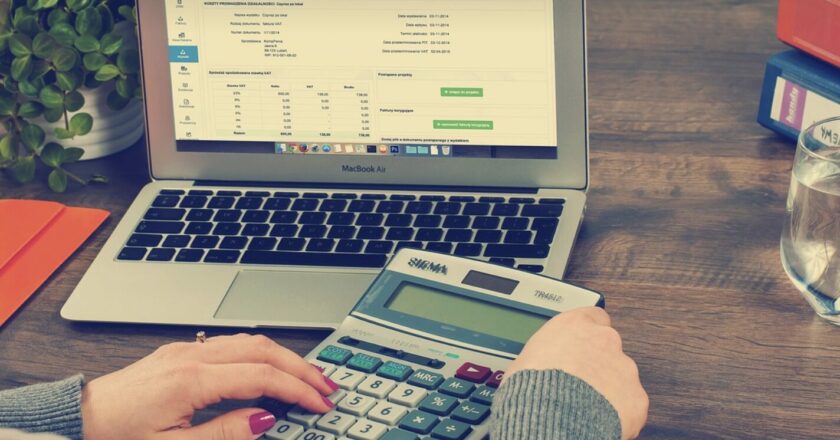 Posledních pár dní zbývá na podání daňového přiznání. Poté hrozí pokuty