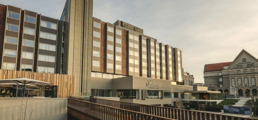 Pražská ikona opět ožívá. Hotel Fairmont Golden Prague se otevírá veřejnosti