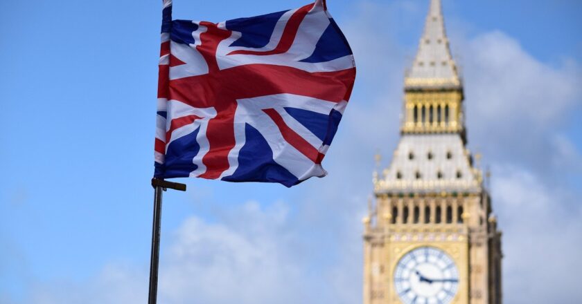 Britská regulace internetu: kritika ze strany Wikipedie