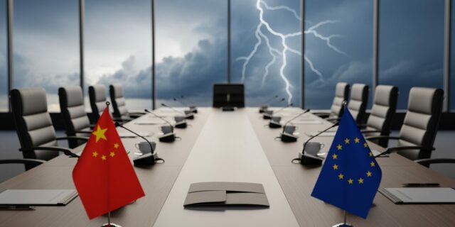 Čína versus EU: Hrozba odvetných opatření před klíčovým summitem
