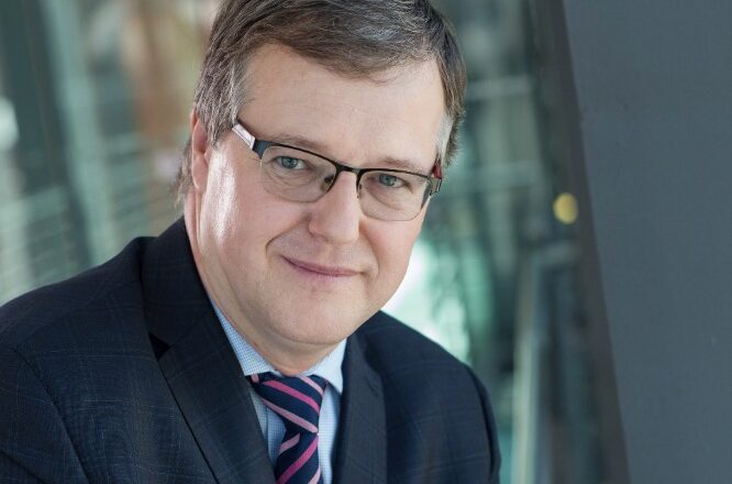 Petr Zahradník: Evropské firmy v průměru mají větší vyváženost mezi zaměřením se na průmysl a služby než ty naše