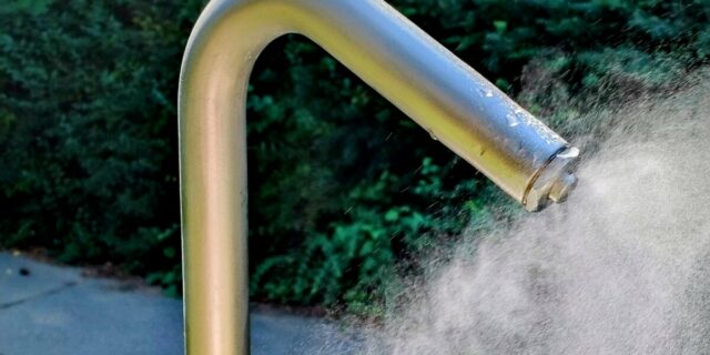 V parných dnech jedou osvěžítka a mlžítka od PVK na plný výkon