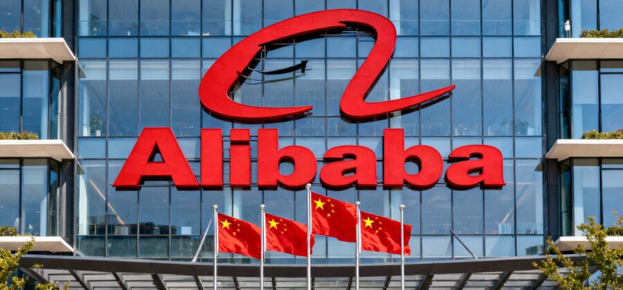 Akcie Alibaby prudce vzrostly poté, co získala významného zákazníka pro své čipy s umělou inteligencí